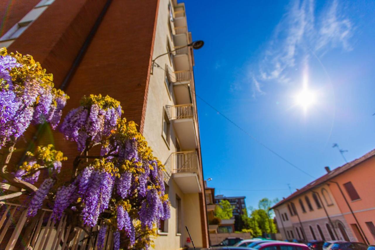 Hotel Al 4 Busto Arsizio Esterno foto